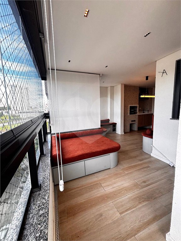 Apartamento à venda com 3 quartos, sendo 1 suíte,  em Jardim Oswaldo Cruz, São José dos Campos, SP