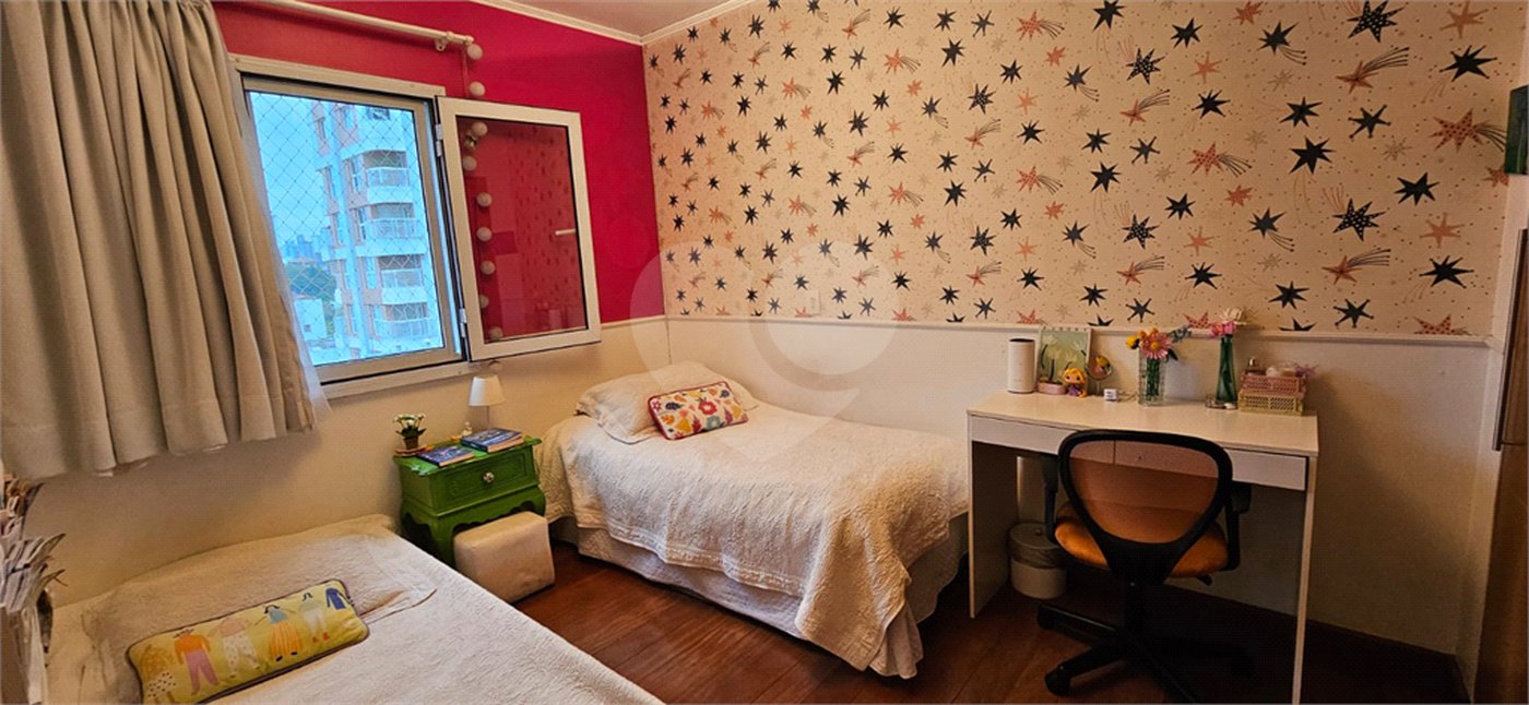 Apartamento à venda com 3 quartos, sendo 2 suítes, em Pinheiros, São Paulo, SP