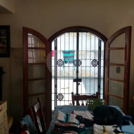 Sobrado à venda com 4 quartos, sendo 1 suíte, em Vila Vitório Mazzei, São Paulo, SP
