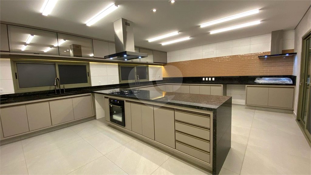 Casa à venda com 4 suítes no condomínio Primavera, Salto - SP