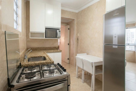 Apartamento com 2 dormitórios à venda, 70 m² por R$ 690.000,00 - Embaré - Santos/SP