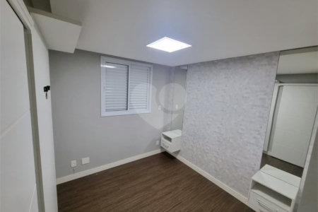 Apartamento à venda com 2 quartos em Vila Mazzei, São Paulo, SP