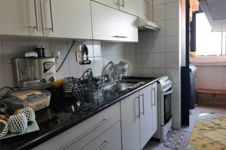 Apartamento à venda com 2 quartos, sendo 1 suíte, em Alto da Lapa, São Paulo, SP