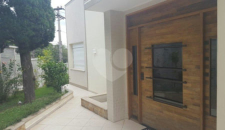 Casa Térrea à venda com 4 quartos, sendo 3 suítes,  em Jardim Franca, São Paulo, SP