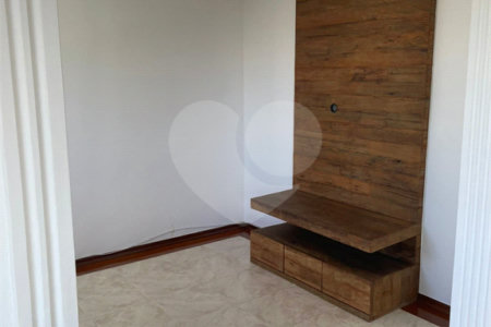 Apartamento para alugar com 3 quartos, sendo 1 suíte, em Indianópolis, São Paulo, SP