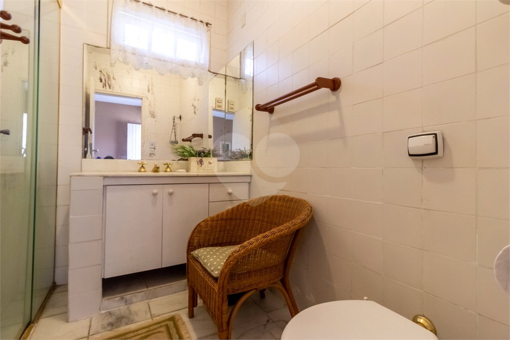 Sobrado à venda com 4 quartos, sendo 2 suítes, em Brooklin, São Paulo, SP