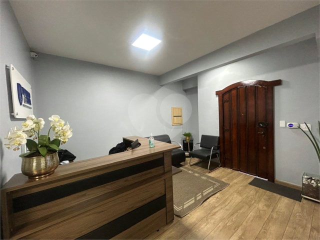 Sobrado para alugar com 5 quartos, sendo 1 suíte,  em Chácara Santo Antônio, São Paulo, SP