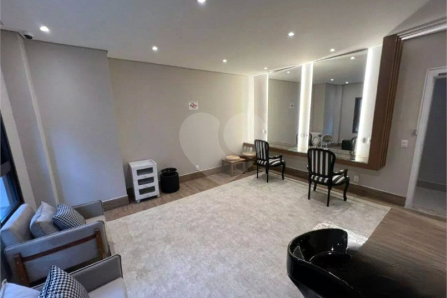 Apartamento à venda com 3 quartos, sendo 2 suítes, em Barueri, Barueri, SP