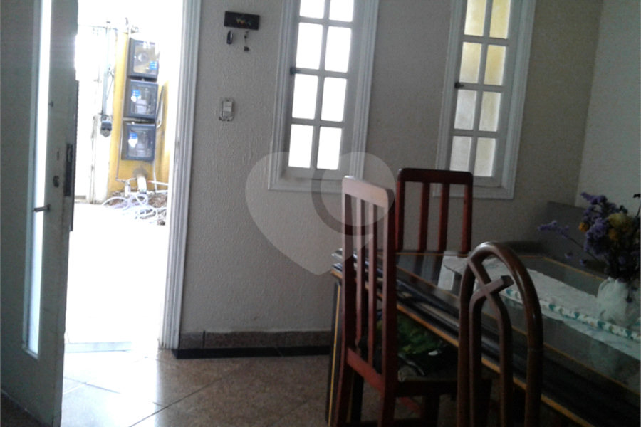 Casa à venda com 7 quartos, sendo 2 suítes, em Santana, São Paulo, SP