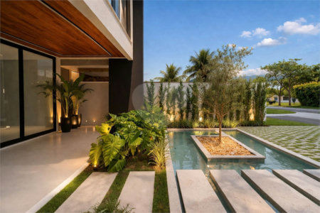 Casa à venda com 4 suítes no condomínio Rio Mar V, Rio de Janeiro - RJ