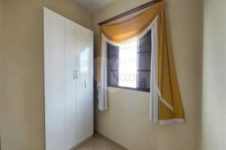 Casa Térrea à venda ou para alugar com 5 quartos, sendo 1 suíte, em Vila Vitório Mazzei, São Paulo, SP