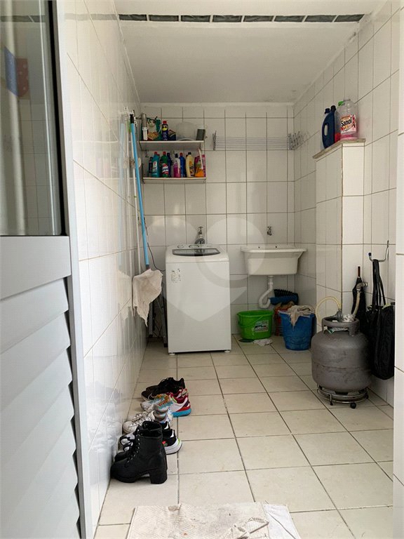 Casa à venda com 3 quartos, sendo 2 suítes,  no condomínio Residencial Jardins, São Bernardo do Campo - SP