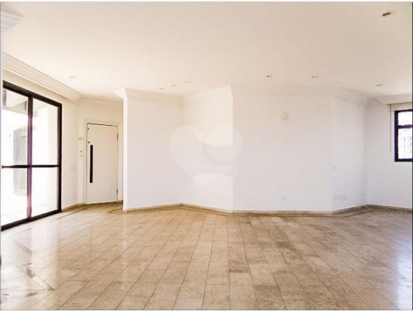 Apartamento à venda com 5 quartos, sendo 3 suítes, em Indianópolis, São Paulo, SP