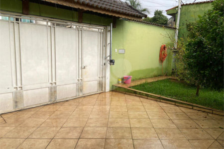 Casa à venda com 3 quartos, sendo 1 suíte,  em Jardim Fonte Áurea, Poá, SP