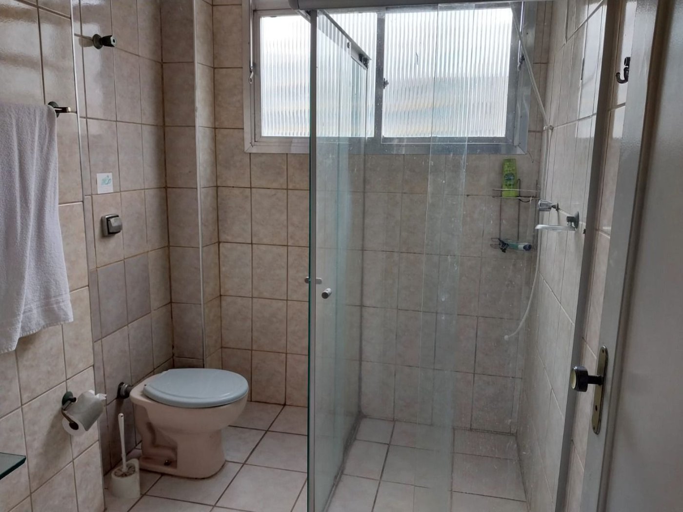 Apartamento com 2 dormitórios para alugar, 60 m² por R$ 3.690,00/mês - Gonzaga - Santos/SP
