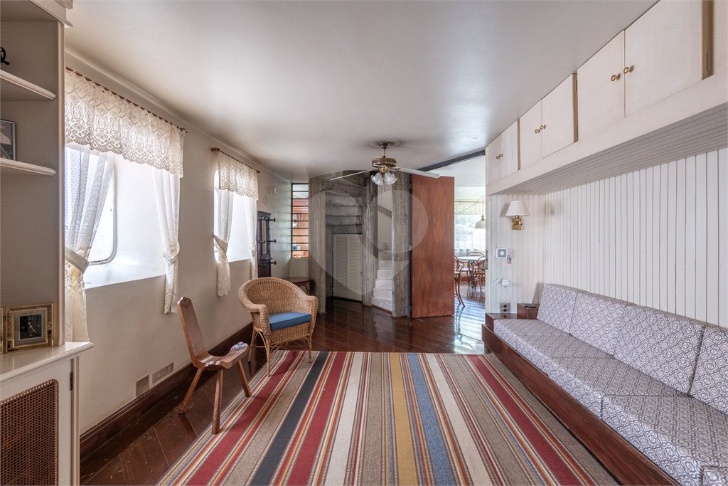 Casa Térrea à venda com 7 quartos, sendo 1 suíte, em Santana, São Paulo, SP