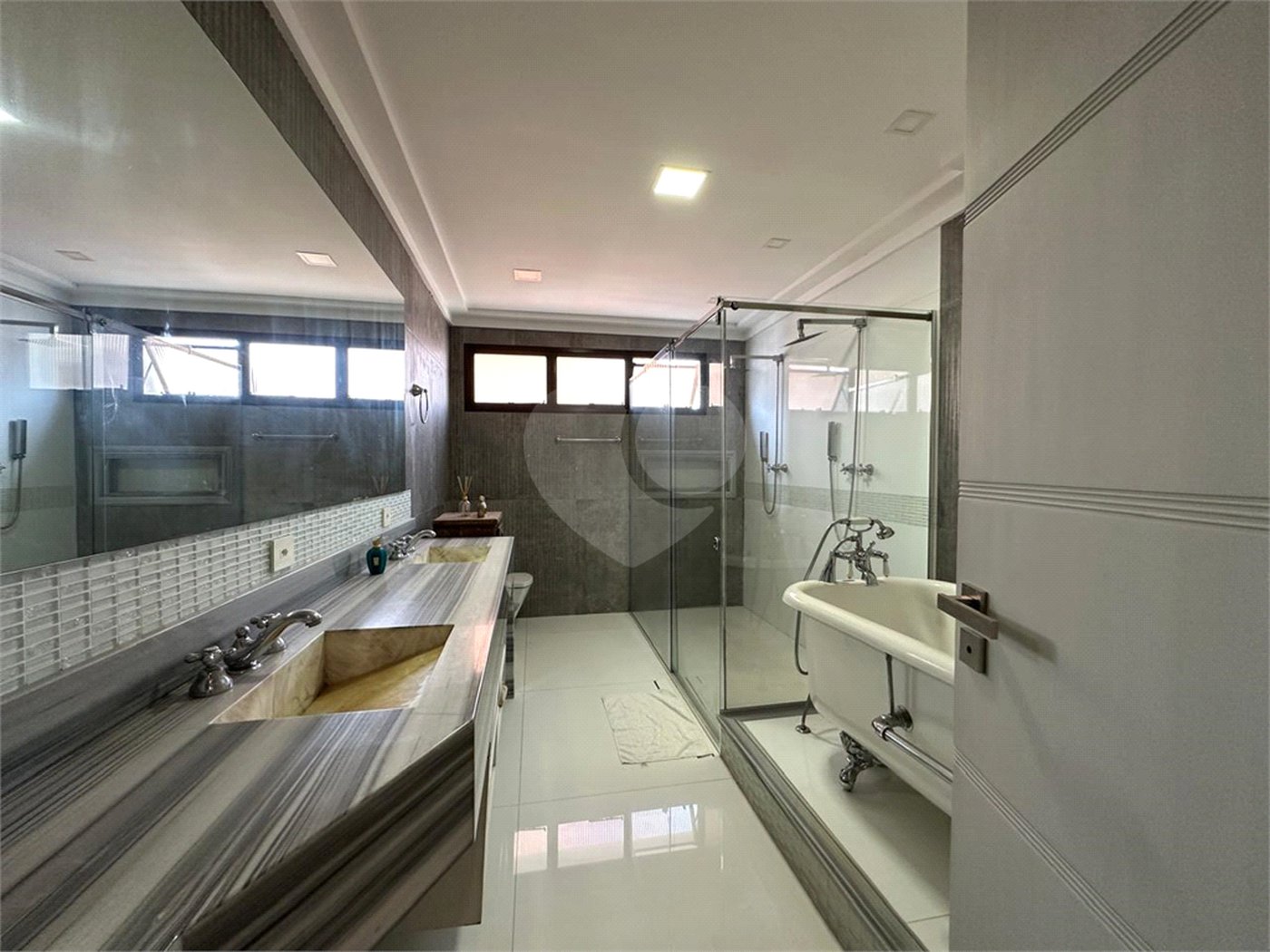 Apartamento à venda com 4 suítes em Tatuapé, São Paulo, SP