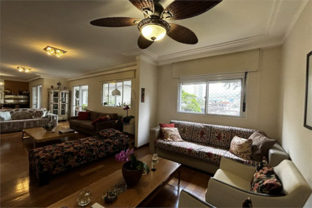 Apartamento para alugar com 3 suítes em Vila Romana, São Paulo, SP