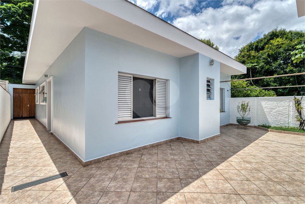 Casa Térrea à venda com 3 quartos, sendo 1 suíte,  em Alto da Boa Vista, São Paulo, SP