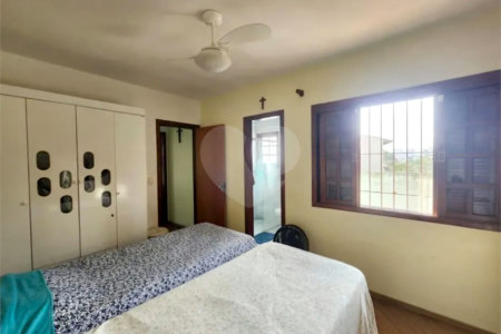 Casa à venda com 2 suítes em Vila Tiradentes, São Paulo, SP
