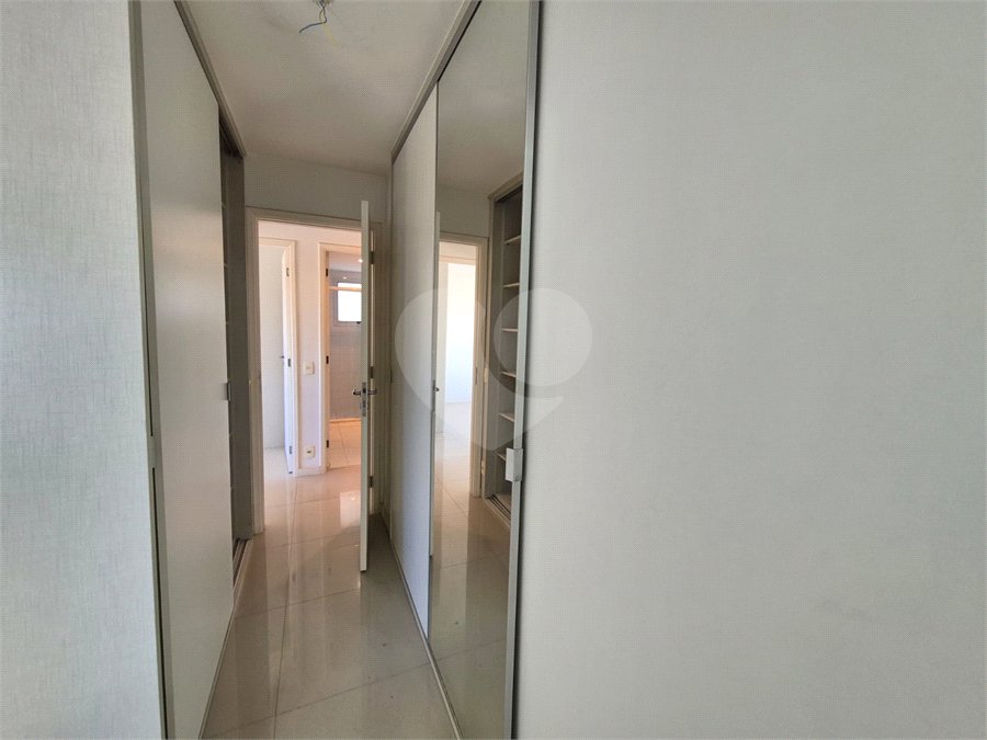 Apartamento à venda com 3 quartos, sendo 1 suíte,  em Jardim Olympia, São Paulo, SP