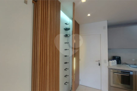Apartamento à venda ou para alugar com 2 suítes em Itacorubi, Florianópolis, SC