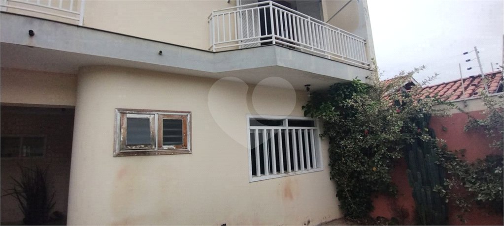 Casa à venda com 4 quartos, sendo 1 suíte, em Jardim Guadalajara, Sorocaba, SP
