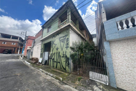 Sobrado à venda com 7 quartos em Cidade Continental, São Paulo, SP