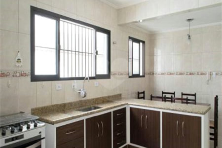 Sobrado à venda com 2 quartos em Vila Paulicéia, São Paulo, SP