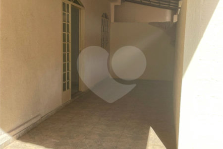 Casa à venda com 6 quartos, sendo 2 suítes, em Novo Eldorado, Contagem, MG
