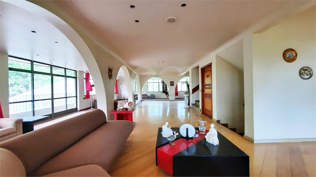 Casa à venda com 11 quartos, sendo 6 suítes, em Taquara, Rio de Janeiro, RJ