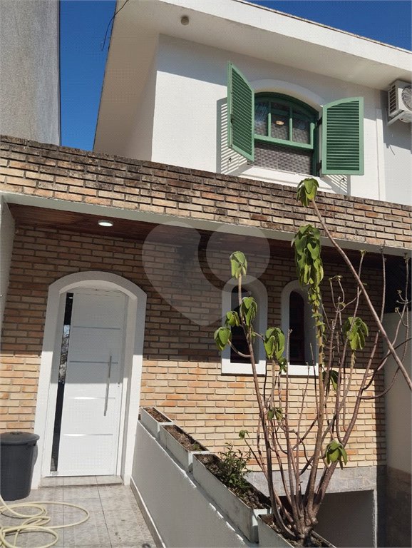 Sobrado à venda com 3 quartos em Vila Irmãos Arnoni, São Paulo, SP