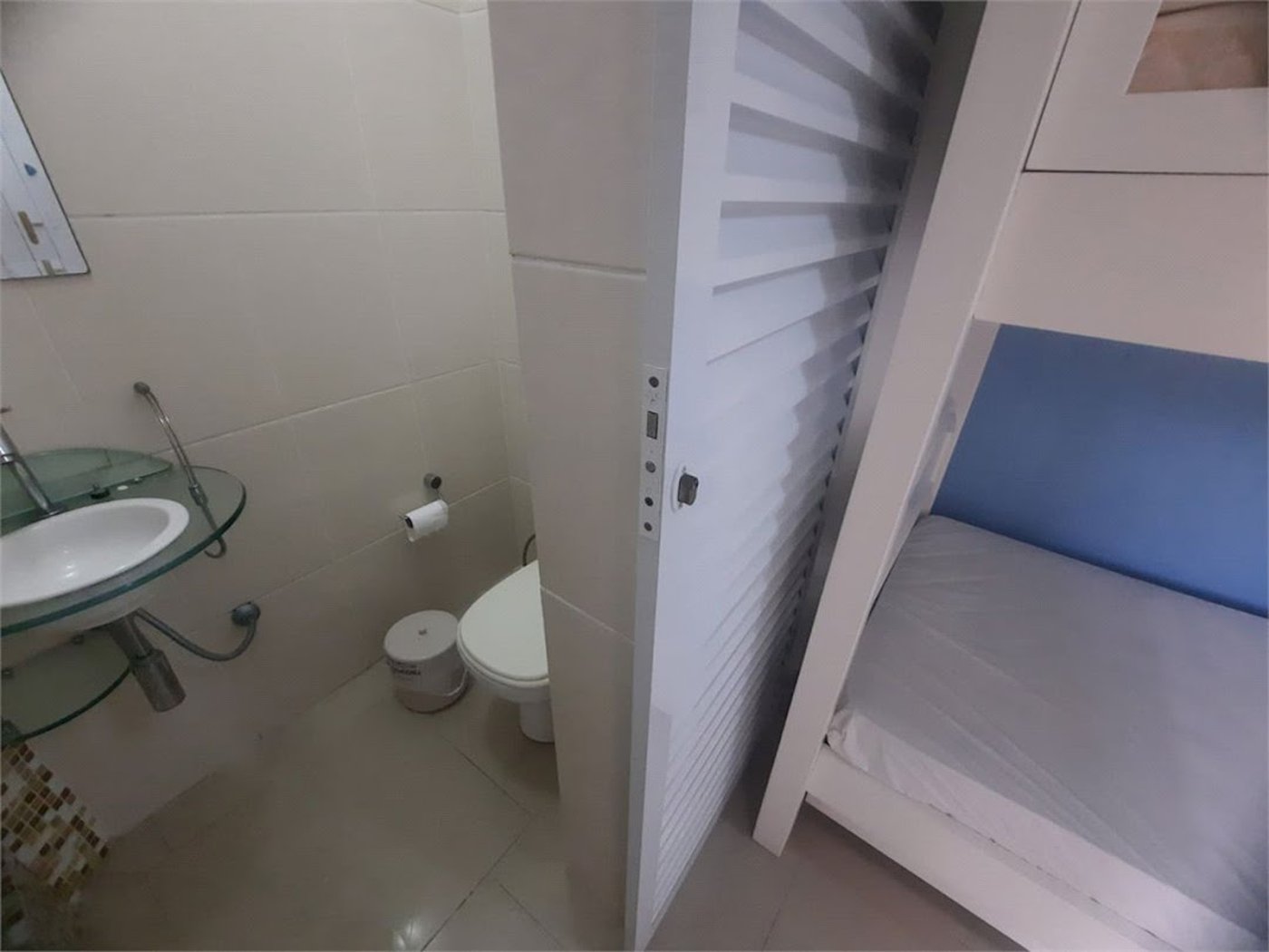 Apartamento com 3 dormitórios à venda, 202 m² por R$ 750.000,00 - Jardim Belmar - Guarujá/SP