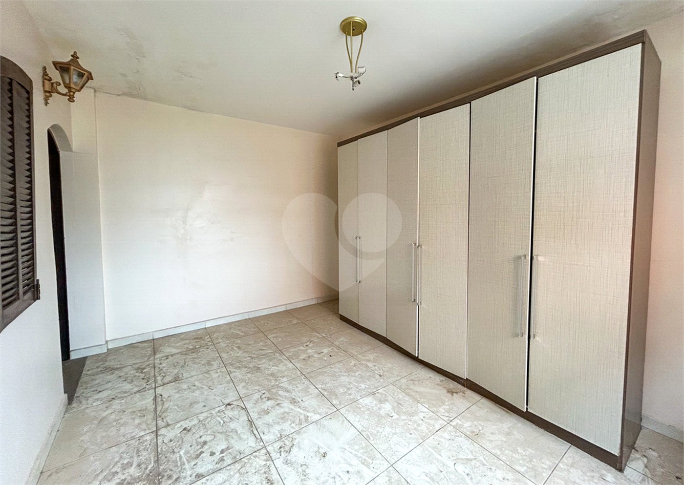 Sobrado à venda com 4 quartos, sendo 3 suítes, em Vila Libanesa, São Paulo, SP