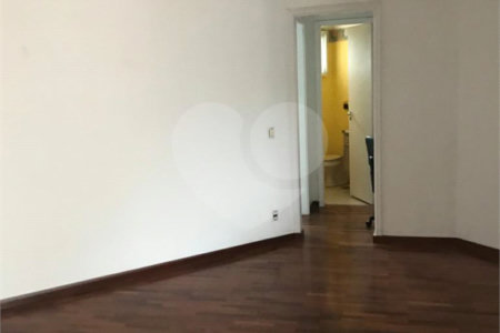 Apartamento à venda com 3 quartos, sendo 1 suíte, em Vila Andrade, São Paulo, SP