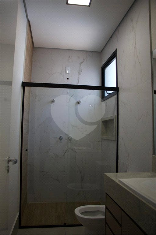 Casa à venda com 3 quartos, sendo 1 suíte, no condomínio Village Moutonee Salto, Salto - SP