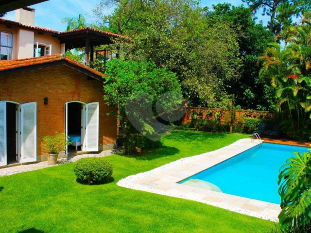 Casa à venda com 4 suítes em Alto da Boa Vista, São Paulo, SP