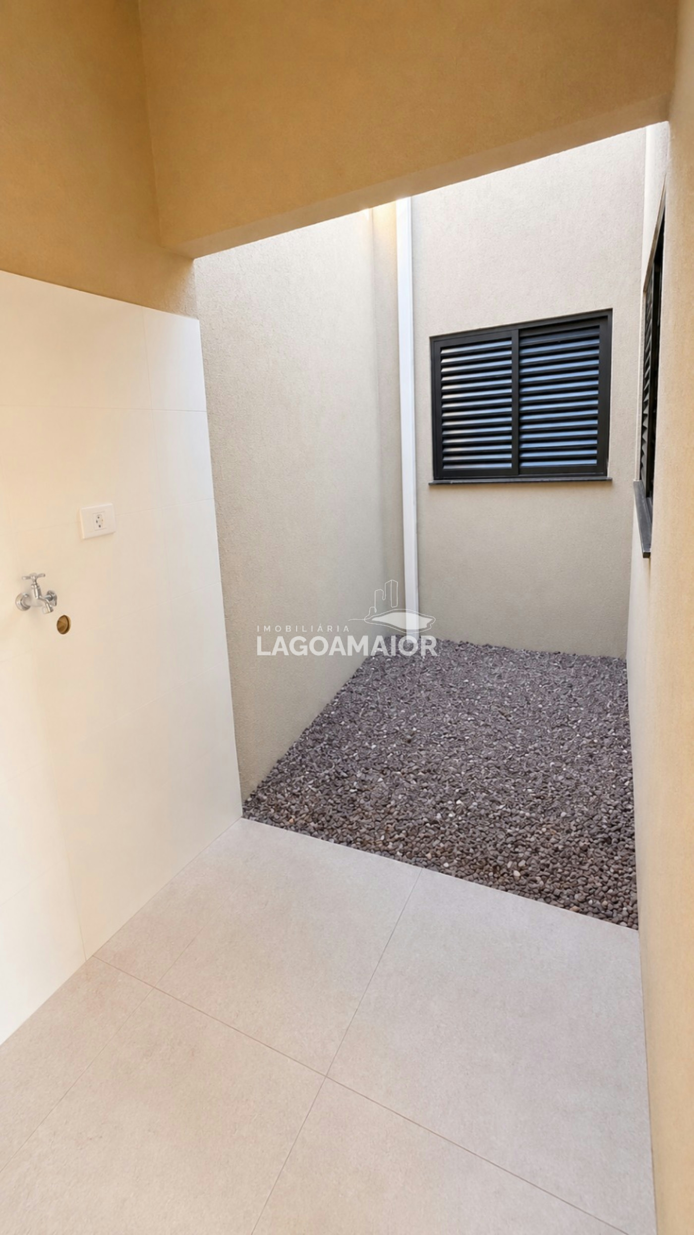 Casa à venda com 2 quartos em Nova Tres Lagoas, Três Lagoas, MS