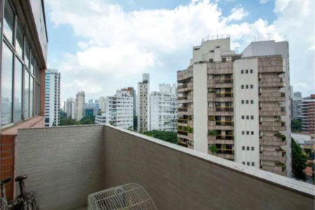 Apartamento à venda com 3 quartos, sendo 2 suítes, em Campo Belo, São Paulo, SP