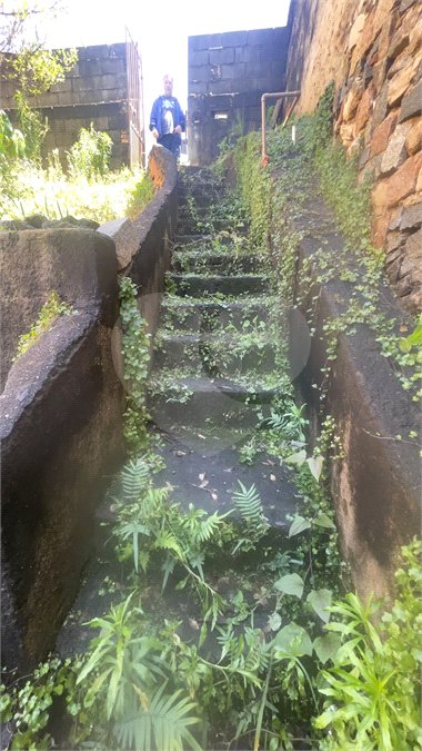 Terreno à venda com 3 quartos em Jardim Rizzo, São Paulo, SP