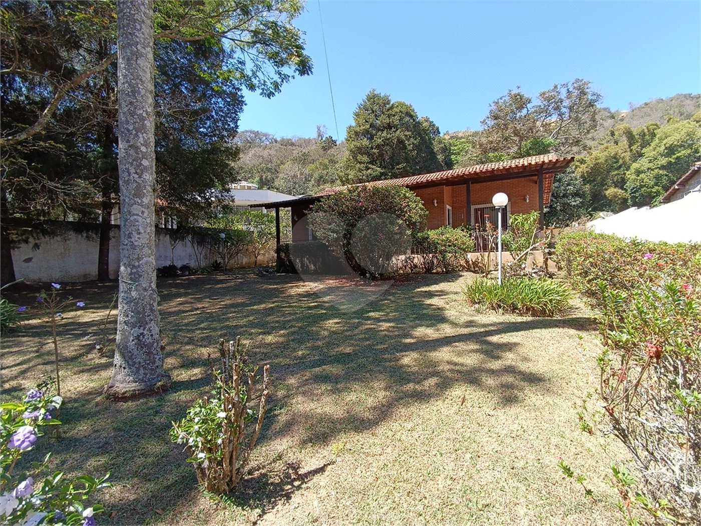 Casa para alugar com 3 quartos, sendo 1 suíte,  em Esplanada Mendes Moraes, São Roque, SP
