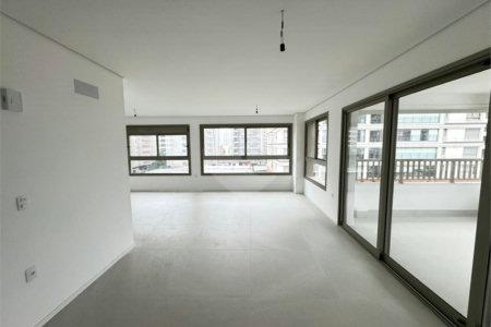 Apartamento à venda com 3 suítes em Moema, São Paulo, SP
