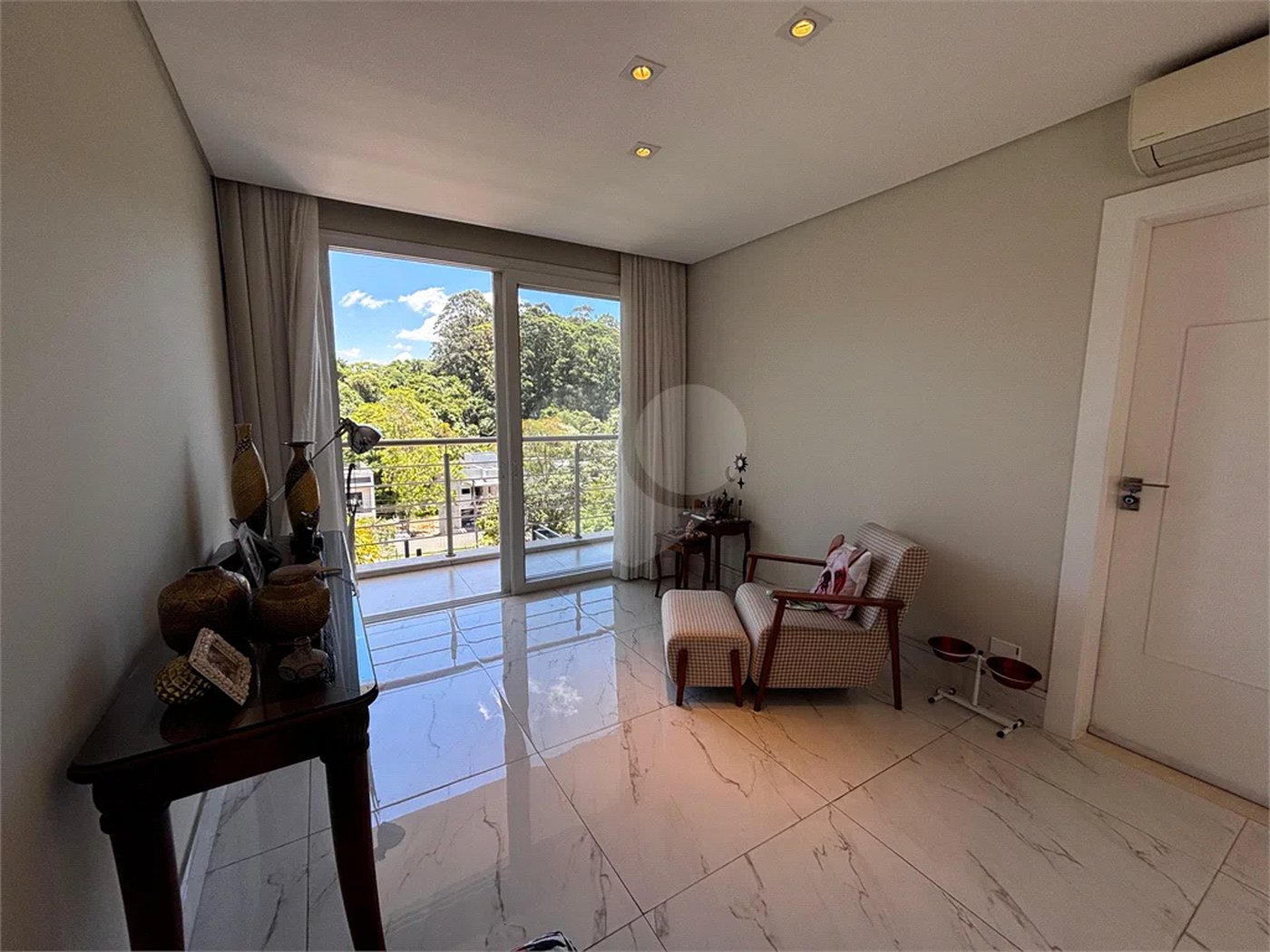 Casa à venda com 4 quartos, sendo 3 suítes, no condomínio Reserva Nova Cantareira, São Paulo - SP