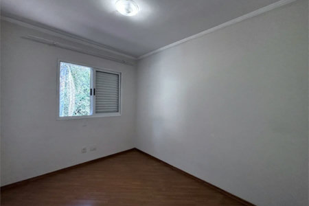 Casa à venda com 3 quartos, sendo 1 suíte,  no condomínio Villagio da Granja, Cotia - SP
