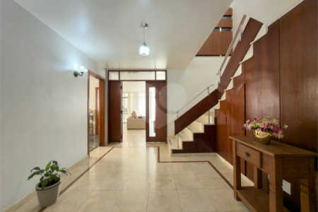 Casa de Vila à venda com 3 quartos, sendo 1 suíte, em Indianópolis, São Paulo, SP