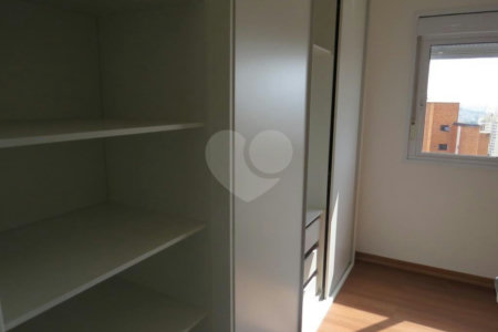 Apartamento à venda com 3 quartos, sendo 1 suíte, em Morumbi, São Paulo, SP