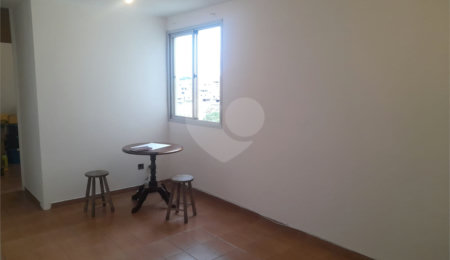 Apartamento à venda com 2 quartos em Vila Constança, São Paulo, SP