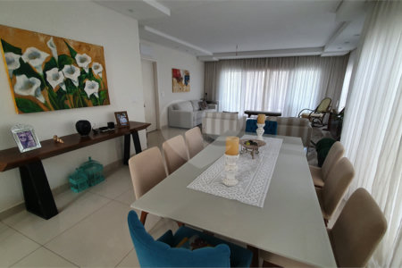 CASA A VENDA NO URBANOVA COM 390M², 5 DORMITORIOS, 6 BANHEIROS, PISCINA, 3 VAGAS, Sjc