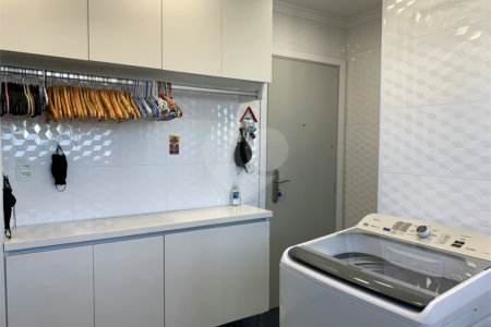 Cobertura à venda com 4 quartos, sendo 2 suítes, em Campo Belo, São Paulo, SP