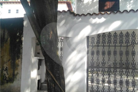 Casa à venda com 5 quartos, sendo 3 suítes, em Vila São Francisco, São Paulo, SP